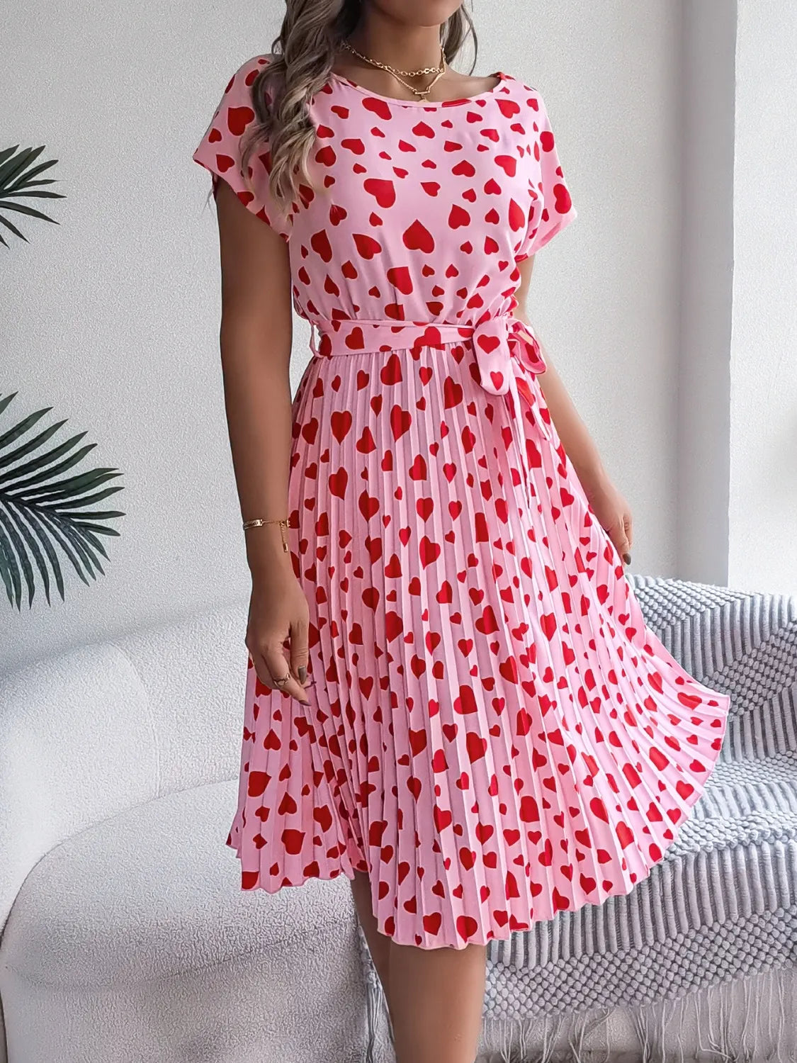 Heart Print Short Sleeve Tie Waist Dress - -