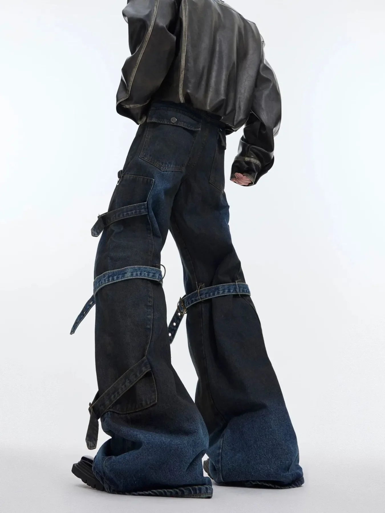 Men's Plus Size Buckle Strap Washed Flare Jeans - -