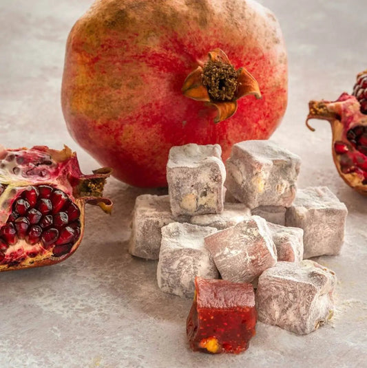 Hacı Bekir With Pistachio & Pomegranate Flavor 325 g - Kia Day Design