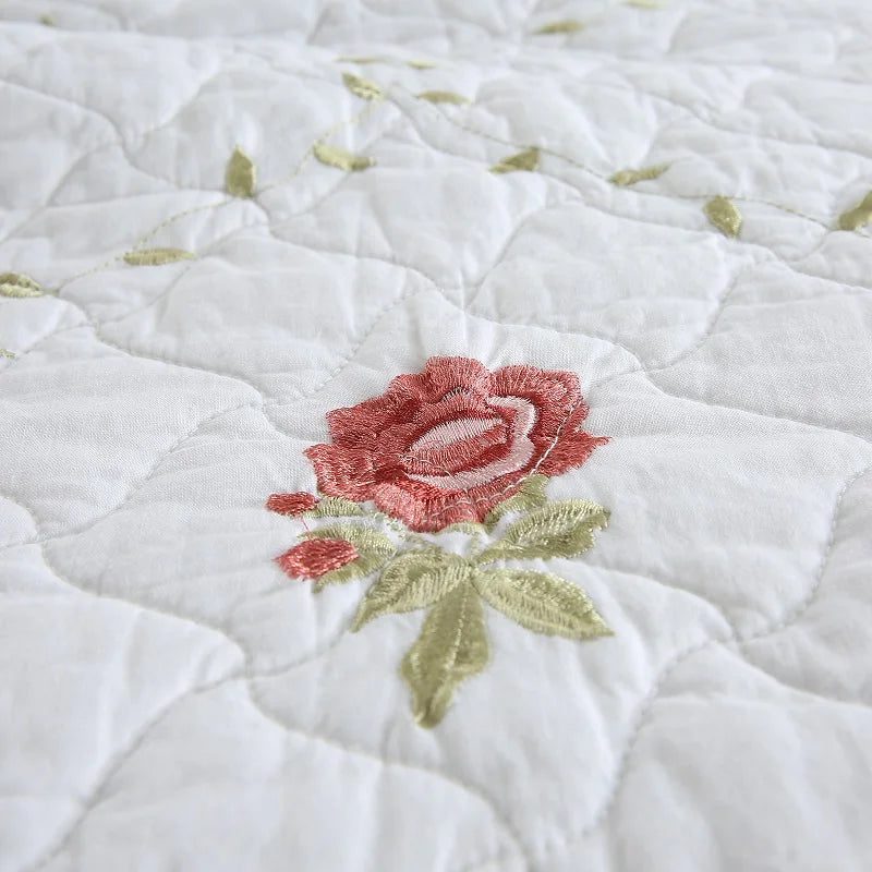 Nordic Style 100% Cotton Embroidered Rose Flower White Bedspreads Eco-Friendly