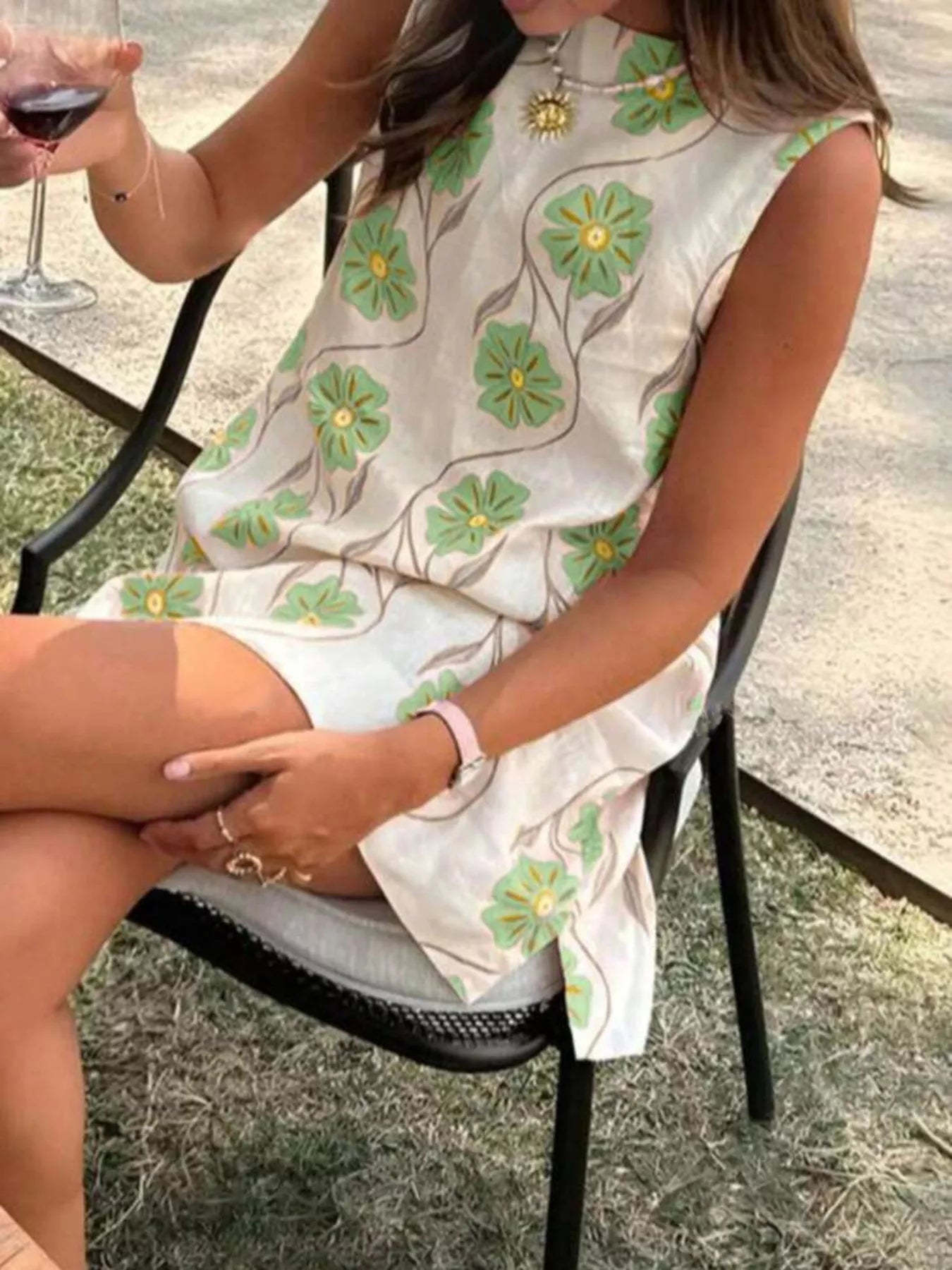 Floral Pattern Sleeveless Mini Dress - -