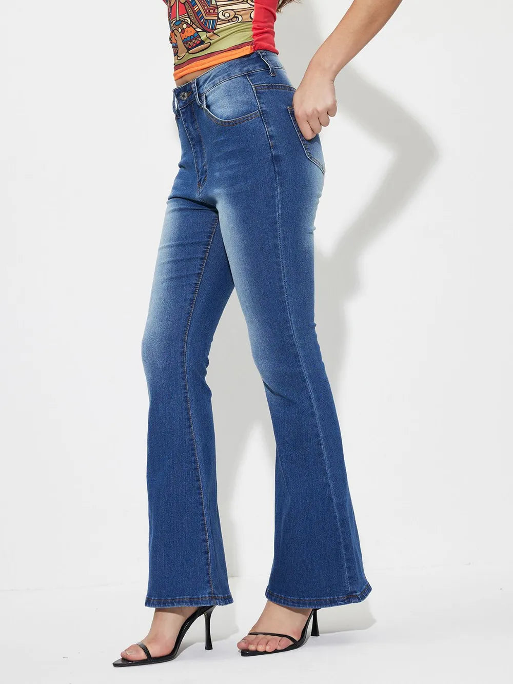 Mid-Rise Waist Bootcut Jeans - -