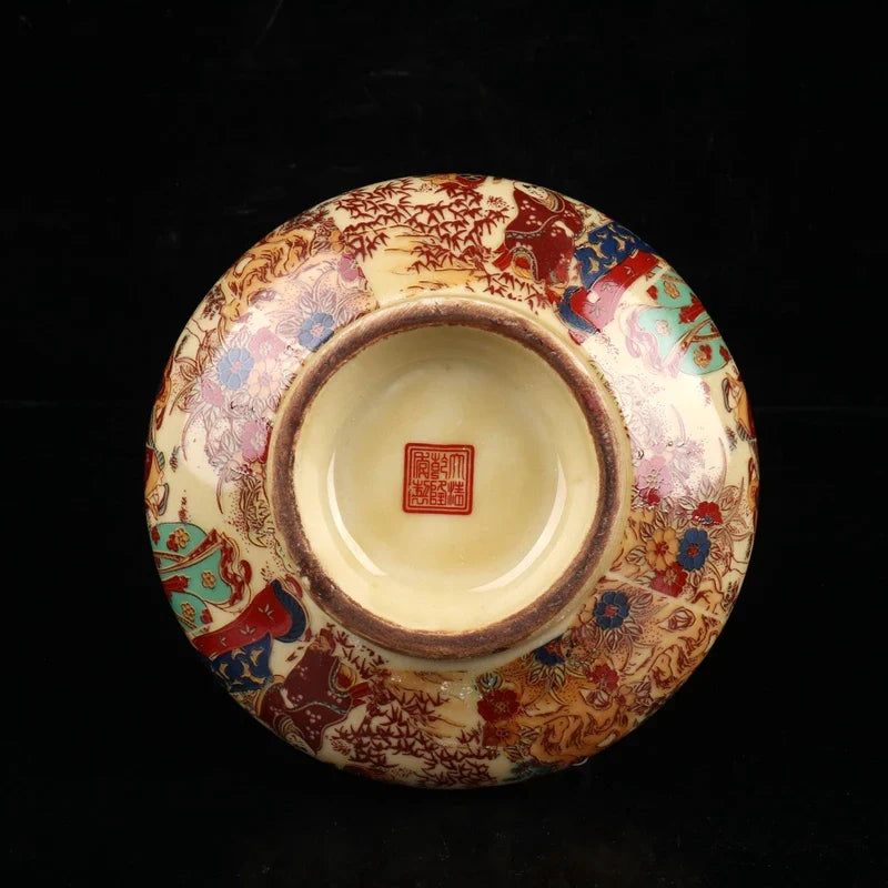 Exquisite Chinese Old Collectible Handmade Porcelain Painted with Japanese Dowager storage vase - -