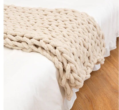 Chunky Knitted Blanket - Kia Day Design