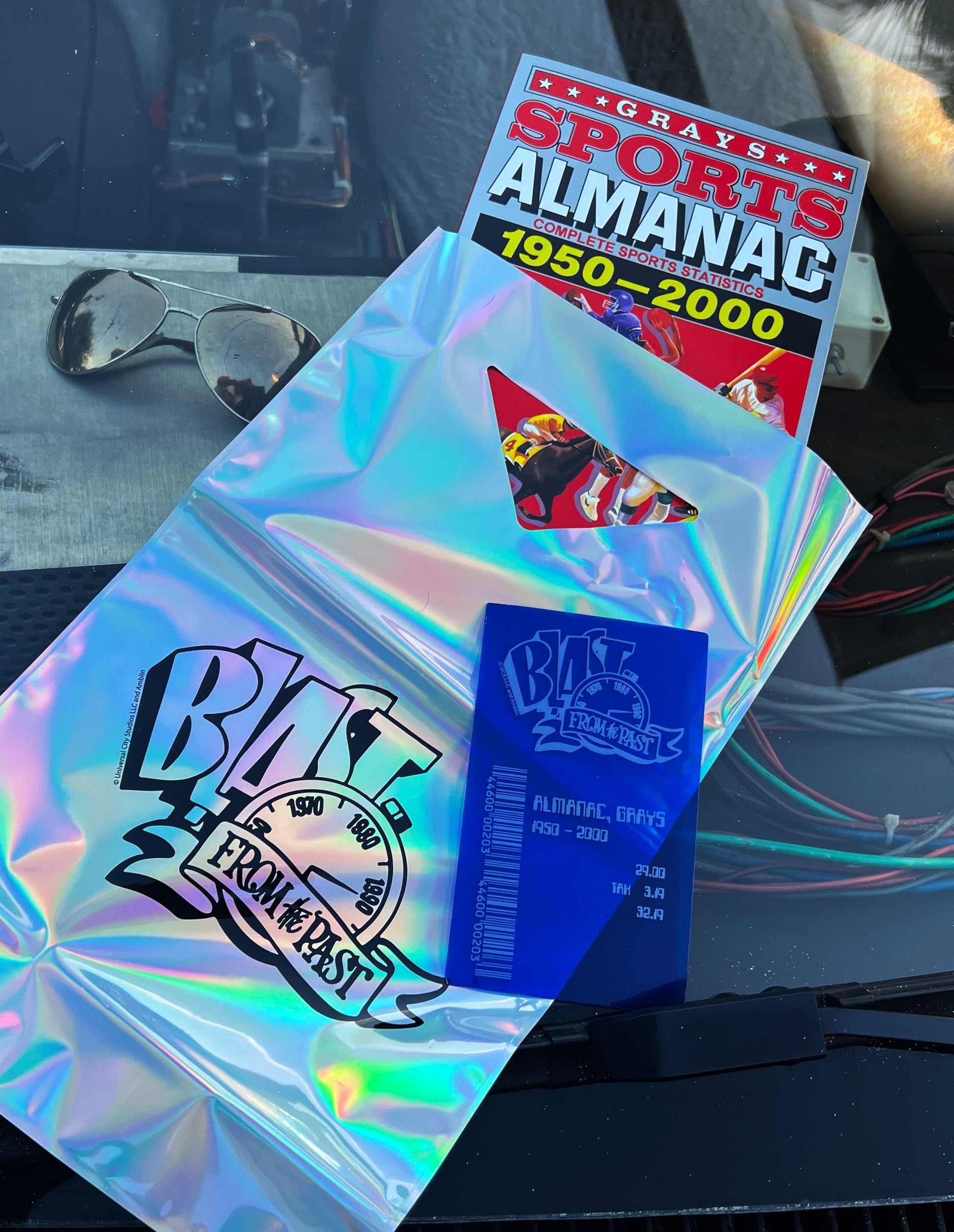 Back to the Future Part II "Grays Sports Almanac" prop replica- Back to the Future™- {{Product type}}