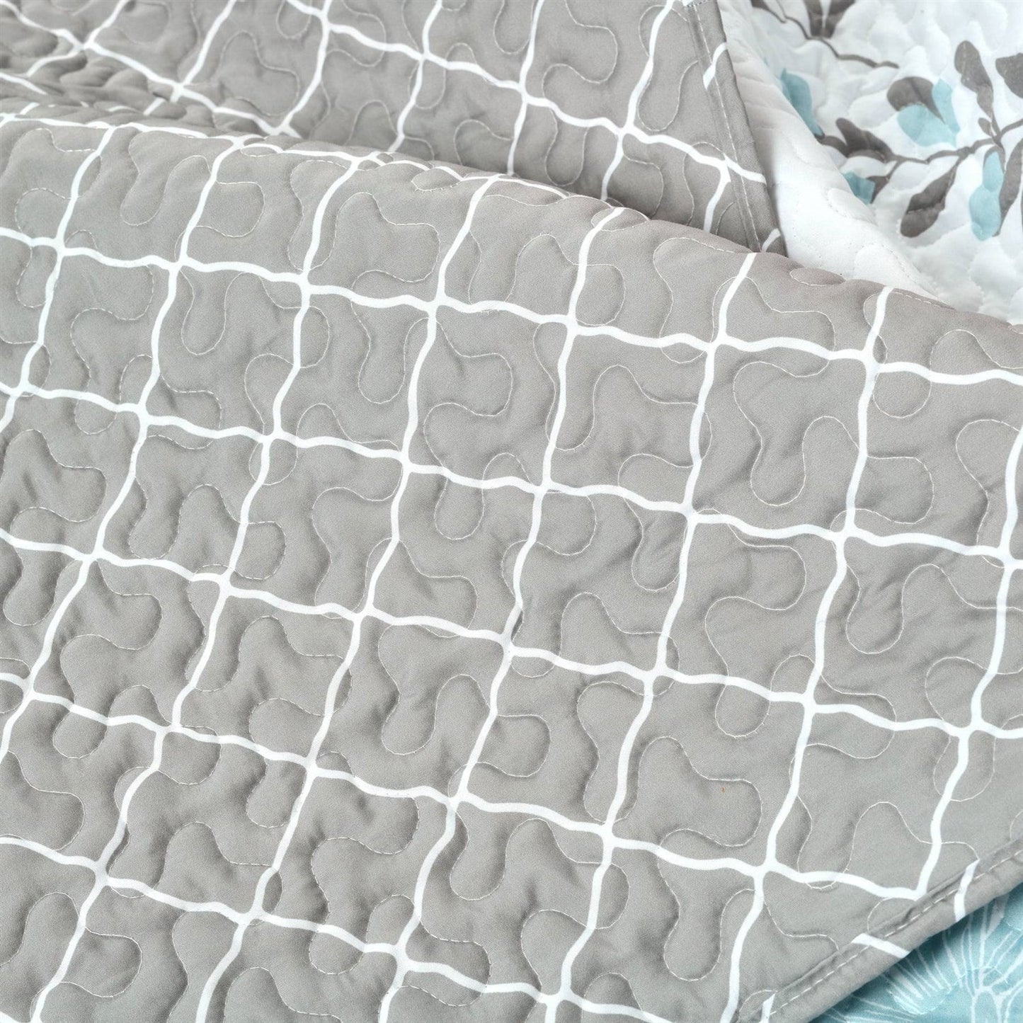 King Size Blue Grey Floral Lightweight Thin Polyester Fabric 3-Piece Quilt Set - - Bedroom > Quilts & Blankets