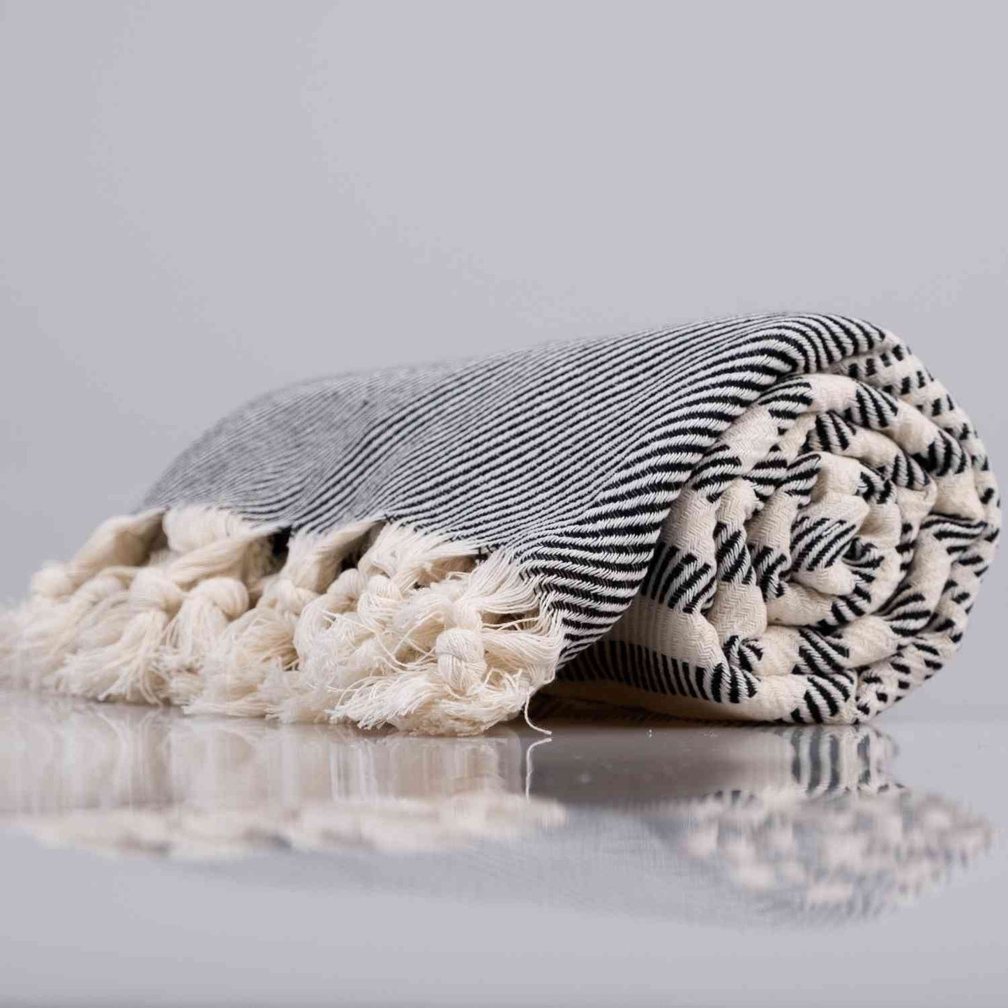 Bora Peshtemal - Black - Towels