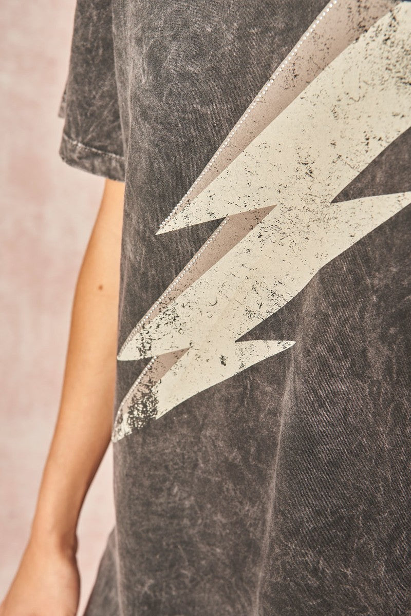 A Mineral Washed Graphic T-shirt - - T-SHIRT
