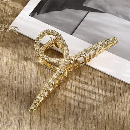 Crystal Pearl Clip Claw - Kia Day Design