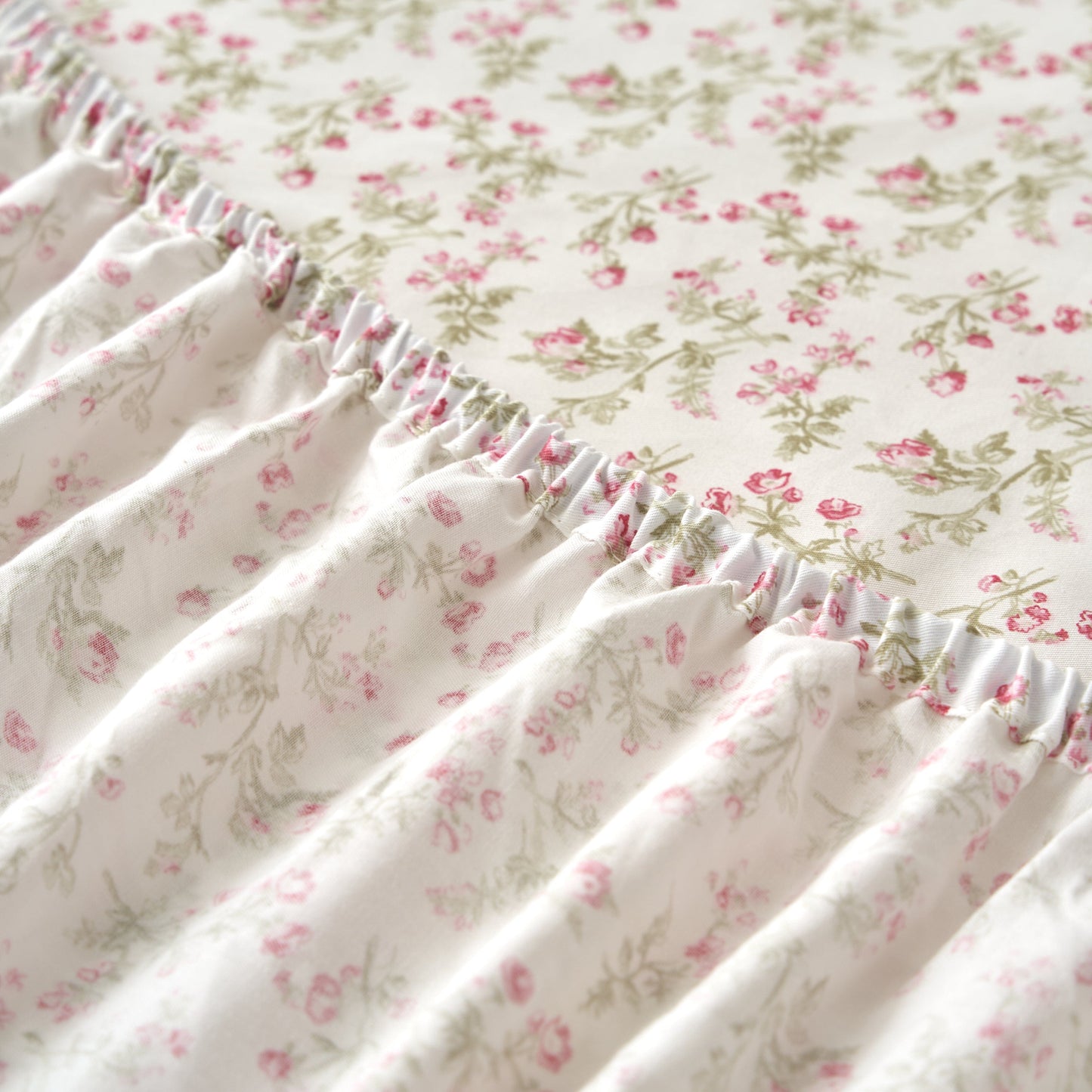 DaDa Bedding Collection Romantic Coquette Sheet Set - 100% Cotton [ Poplin Cotton ] Floral Fitted & Flat Sheets with Pillowcases - Deep Pocket Design - Soft, Breathable, Wrinkle-Resistant- DaDalogy Bedding Collection- {{Product type}}