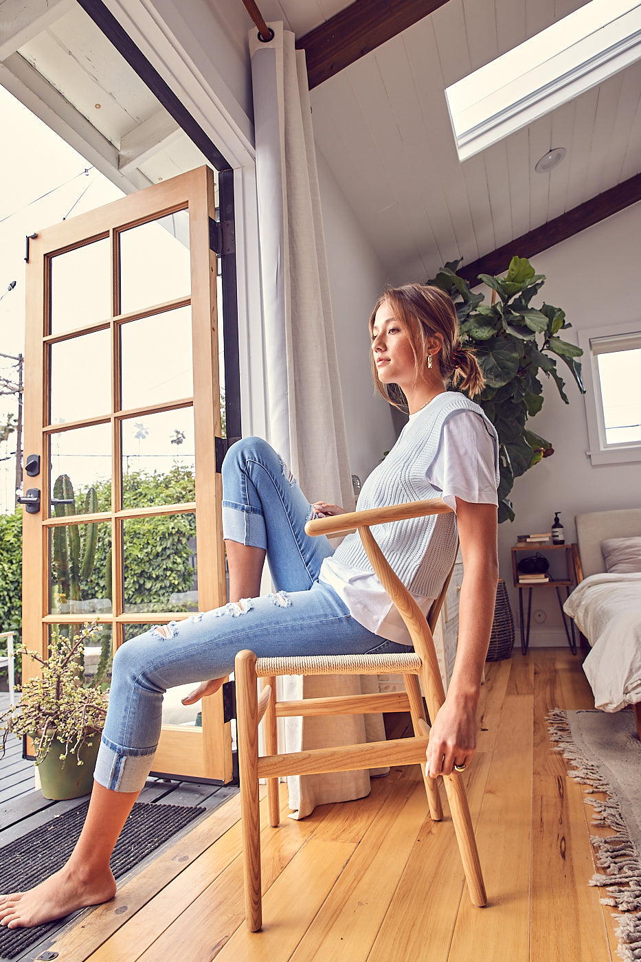 High Rise Destructed Skinny Jeans - -
