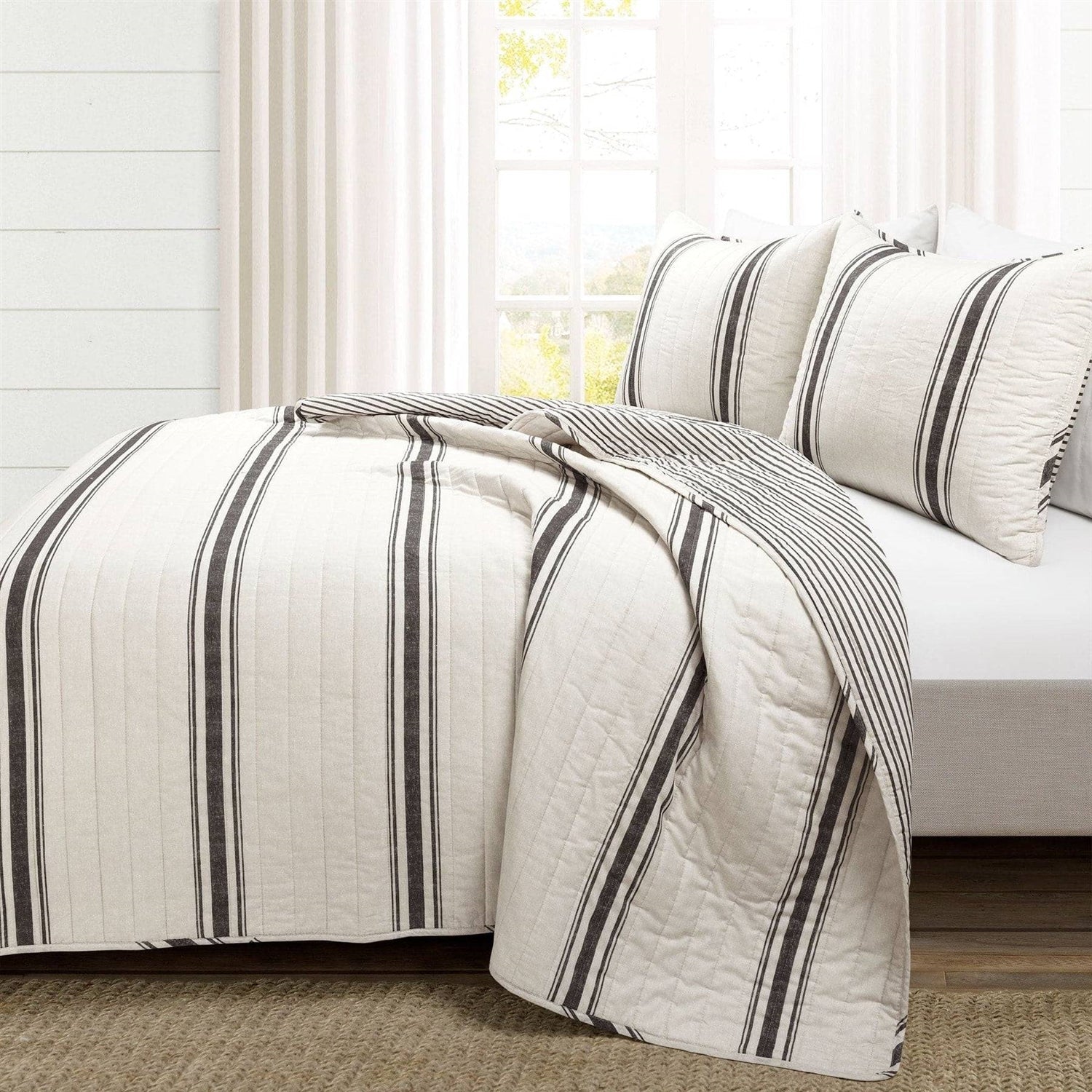 Full/Queen Black Off-White Cream Stripe Reversible Cotton 3-Piece Quilt Set - - Bedroom > Quilts & Blankets