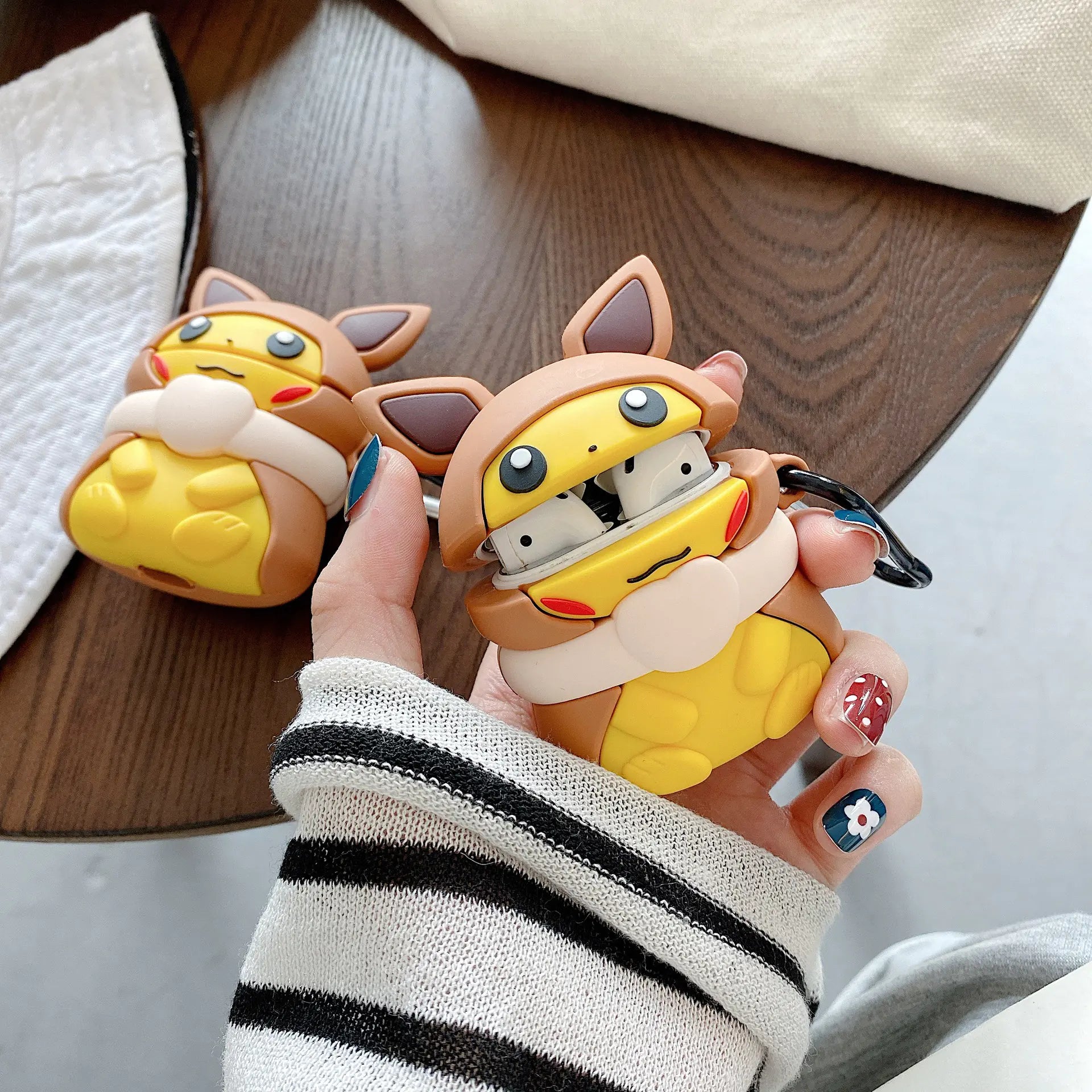 Ibu Pikachu Case for Huawei Freebuds 3 & AirPods Pro - Kia Day Design