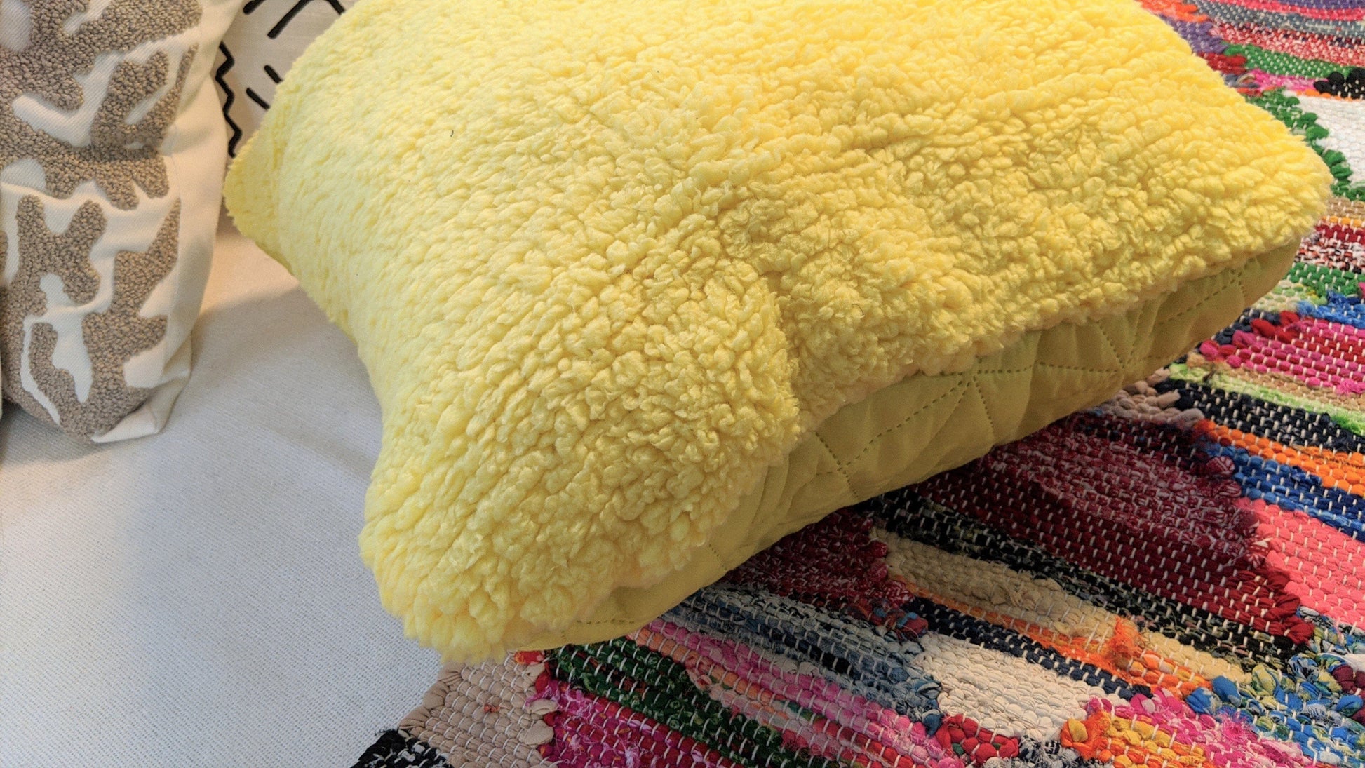 DaDa Bedding Hand-Made Tuscan Sun Yellow Sherpa Backside Quilted Throw Pillow - 18" x 18" - - Throw Pillows