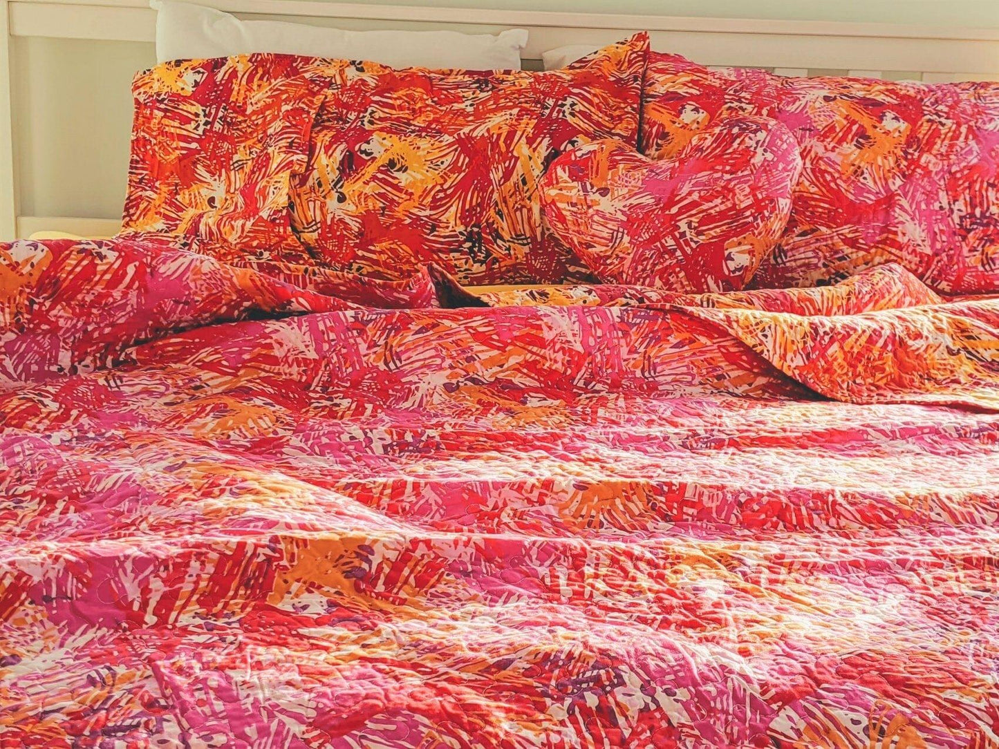 DaDa Bedding Lovely Pop of Colors Lightweight Reversible Quilted Bedspread Set (KBJ1625)- DaDalogy Bedding Collection- {{Product type}}