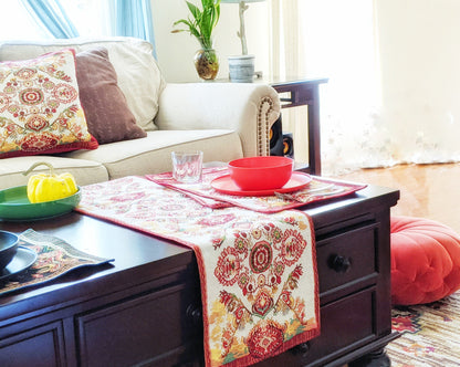 Tache Elegant Burgundy Ornate Paisley Woven Tapestry Table Runner (18194) - - Table Runner