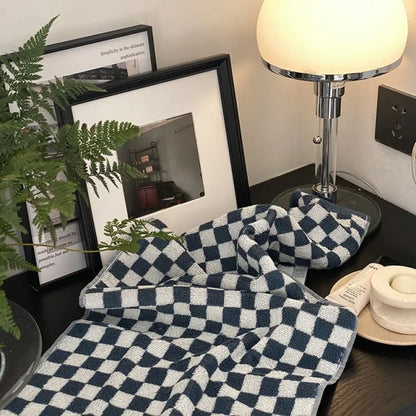 Retro Checkerboard Plaid Long-Staple Cotton Towel Blue white