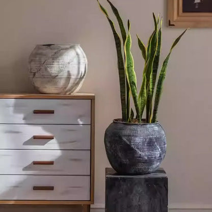 Sierra Round Pot Planter - -