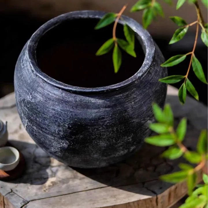 Sierra Round Pot Planter - -
