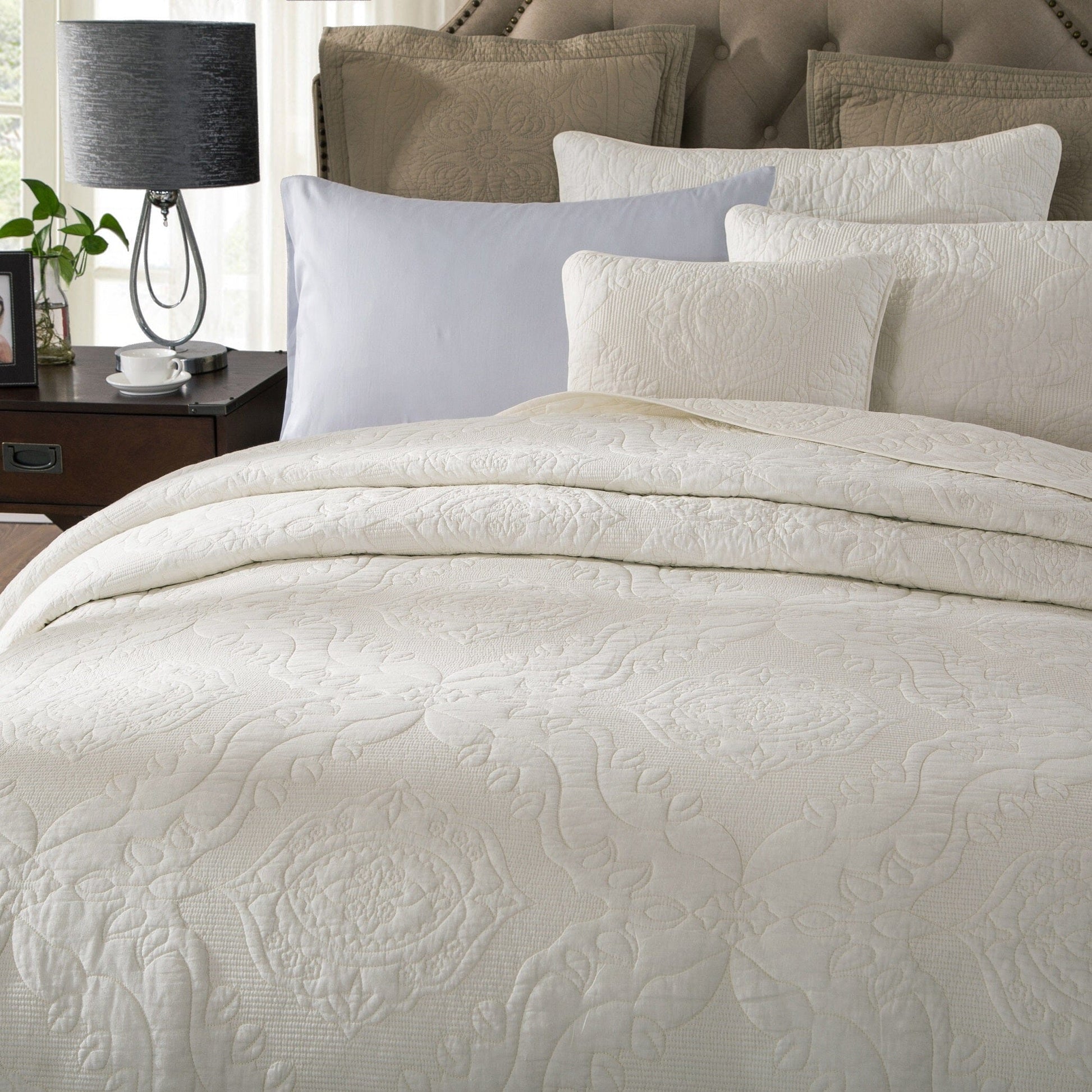 Tache Cotton Ivory White Paisley Damask Matelassé Powder Snow Cushion Covers / Euro Sham (JHW-643) - - Euro Sham / Cushion Cover