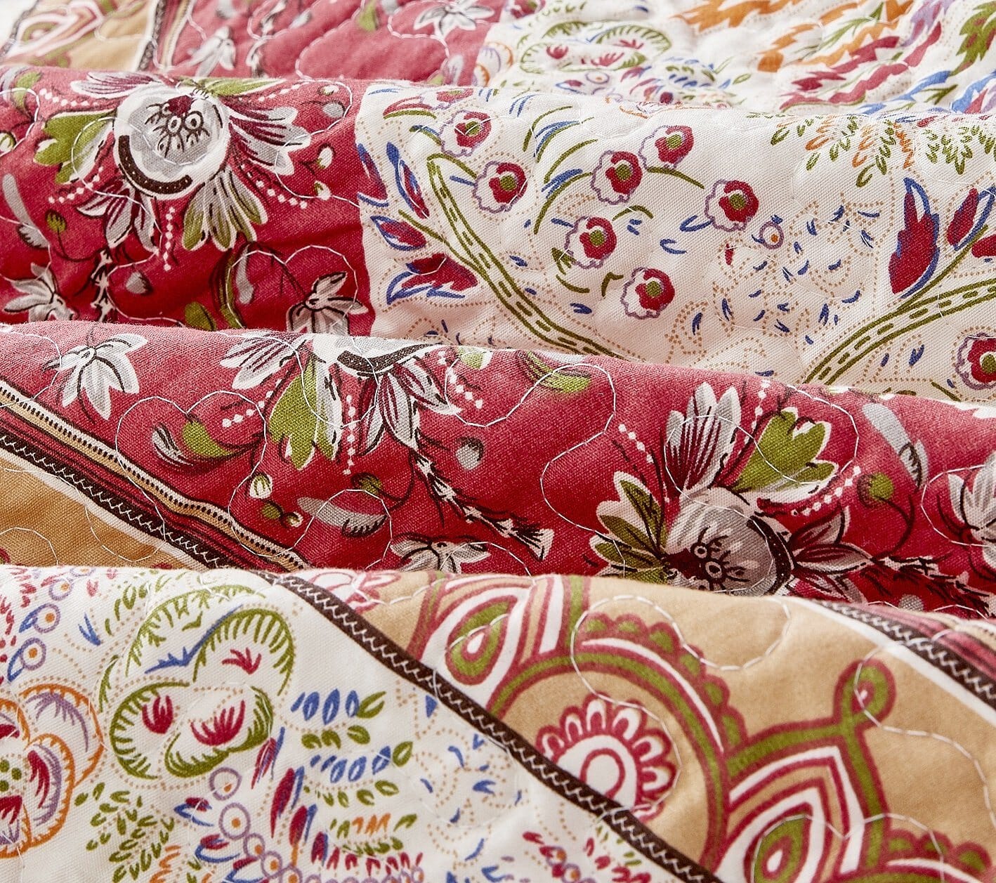 DaDa Bedding Cranberry Sage Floral Chevron Quilt Set - Lightweight Bedspread - - Bedspreads