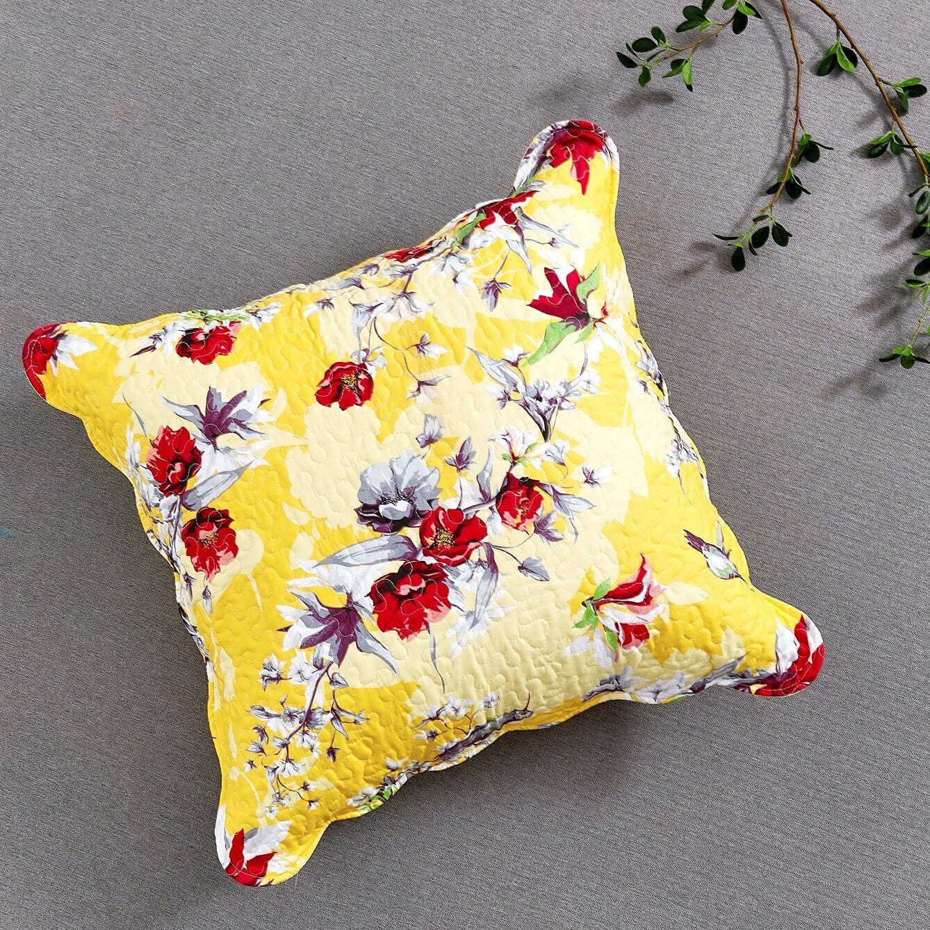 DaDa Bedding Sunshine Yellow Hummingbird Floral Bed in a Bag Set - - Bedspreads