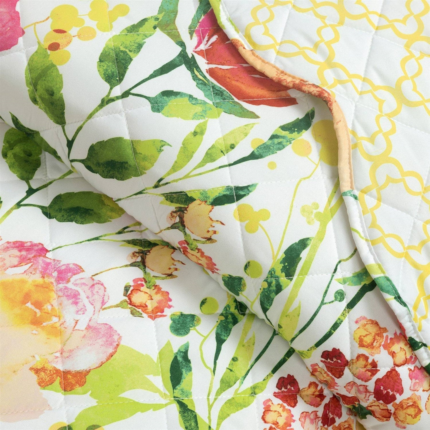 King/Cal King Lightweight Polyester Scalloped Edges Floral Quilt Set - - Bedroom > Quilts & Blankets