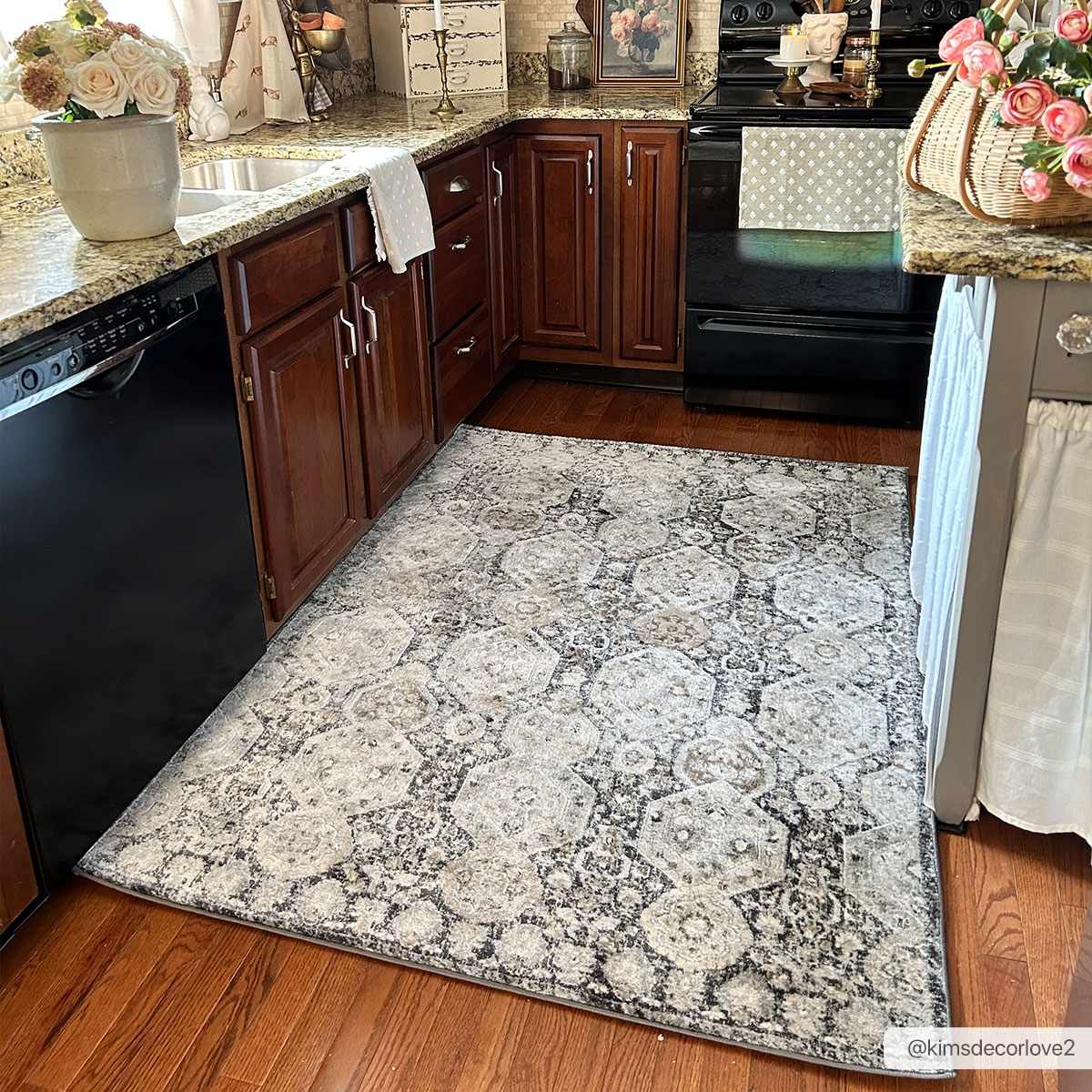 Minoa Area Rug - - Rugs