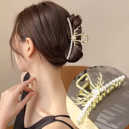 Crystal Pearl Clip Claw - Kia Day Design