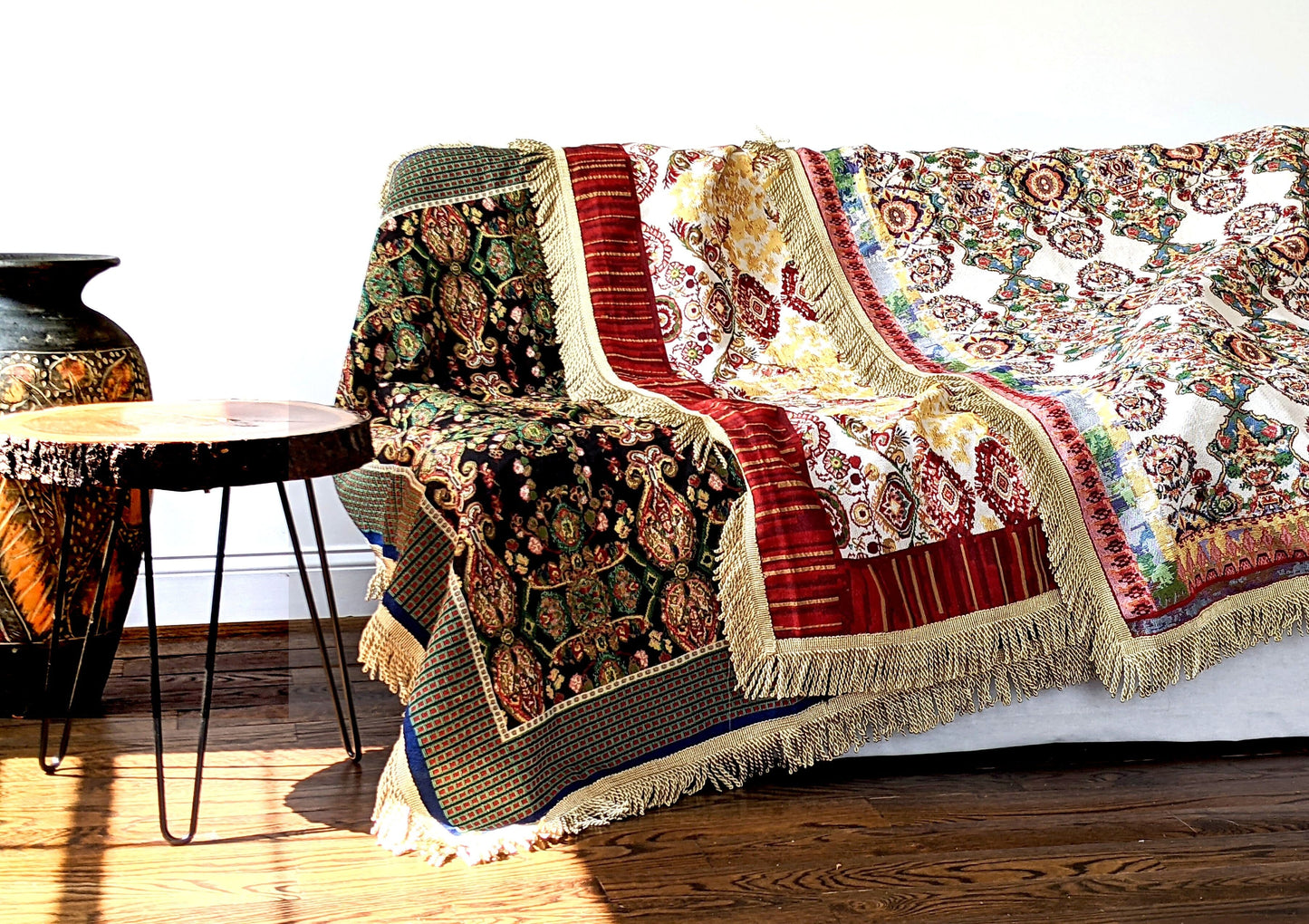 Tache Elegant Burgundy Ornate Paisley Woven Tapestry Tablecloth (18194) - - Tablecloth