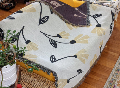 DaDa Bedding Yellow Fleur Botanical Sunshine Golden Floral Woven Tapestry Throw Blanket - 50” x 60” (18112) - - Throw Blankets