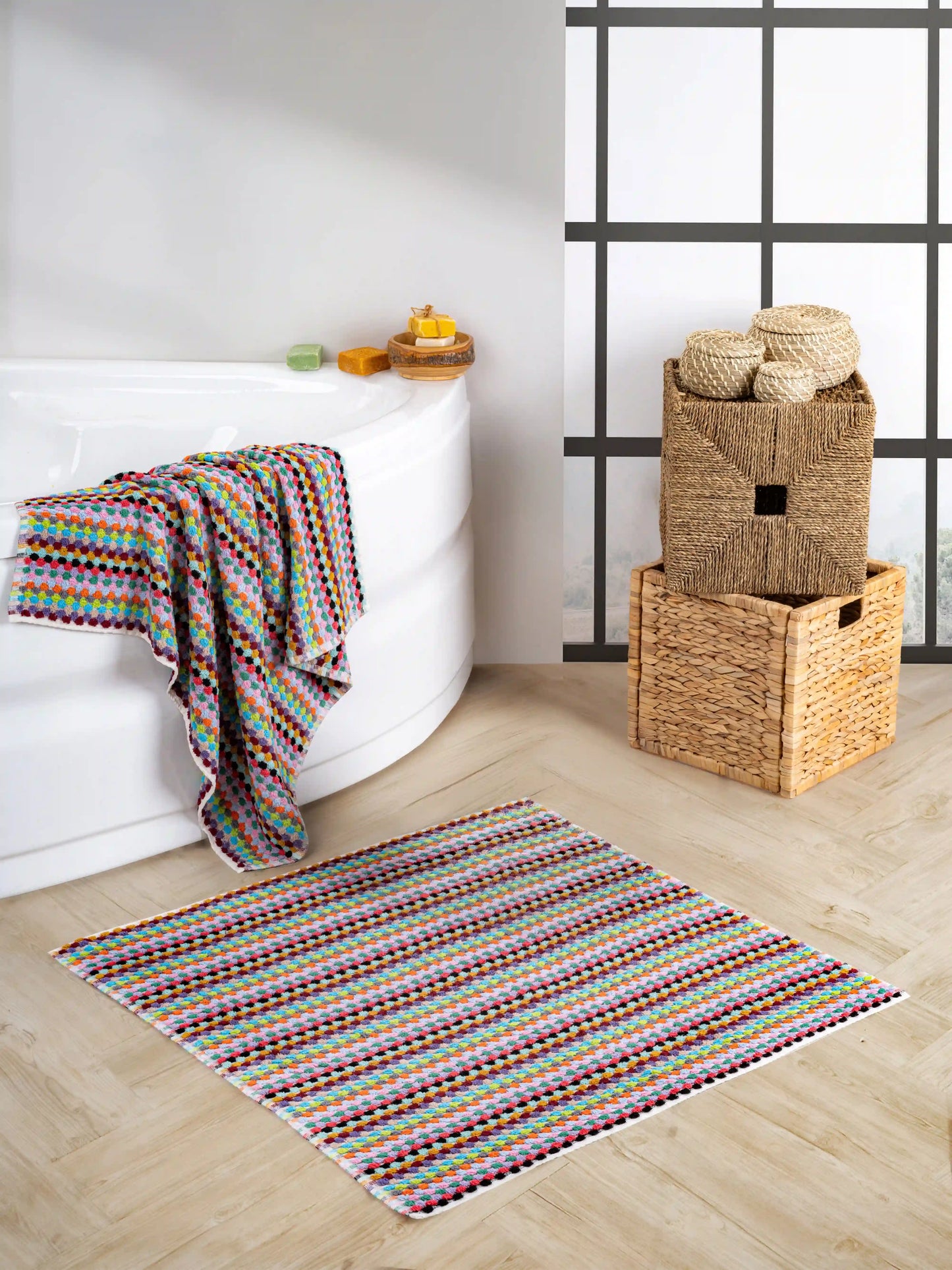 Pom Pom Bath Mat - - Bath Towels