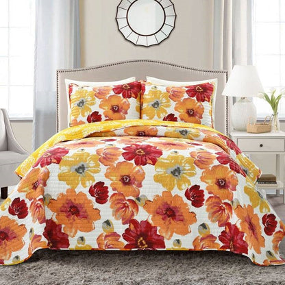 Full/Queen Red Orange Flowers Lightweight Polyester Microfiber Quilt Set - - Bedroom > Quilts & Blankets