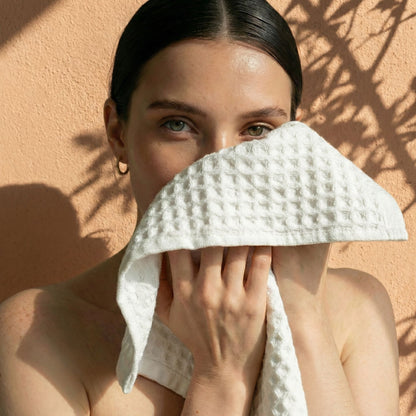 Sedona Australian Cotton Waffle Towels - White Washcloths (set of 2) - Home - Bath