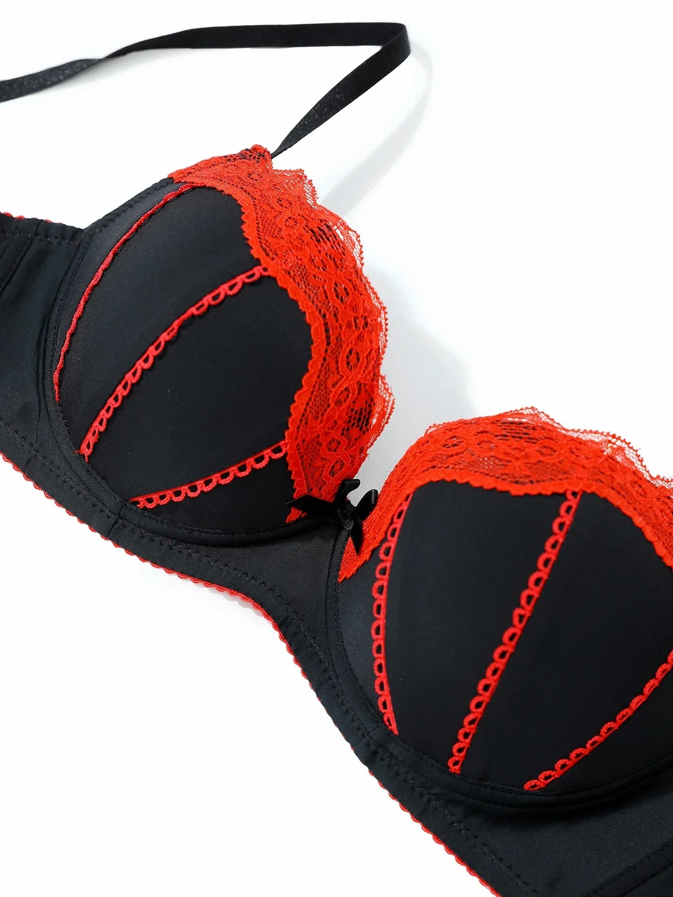 Sexy Lace Women's Bra Alluring Lace-Trimmed Padding Push-Up Bra Comfortable Breathable Women's Underwear - Red -