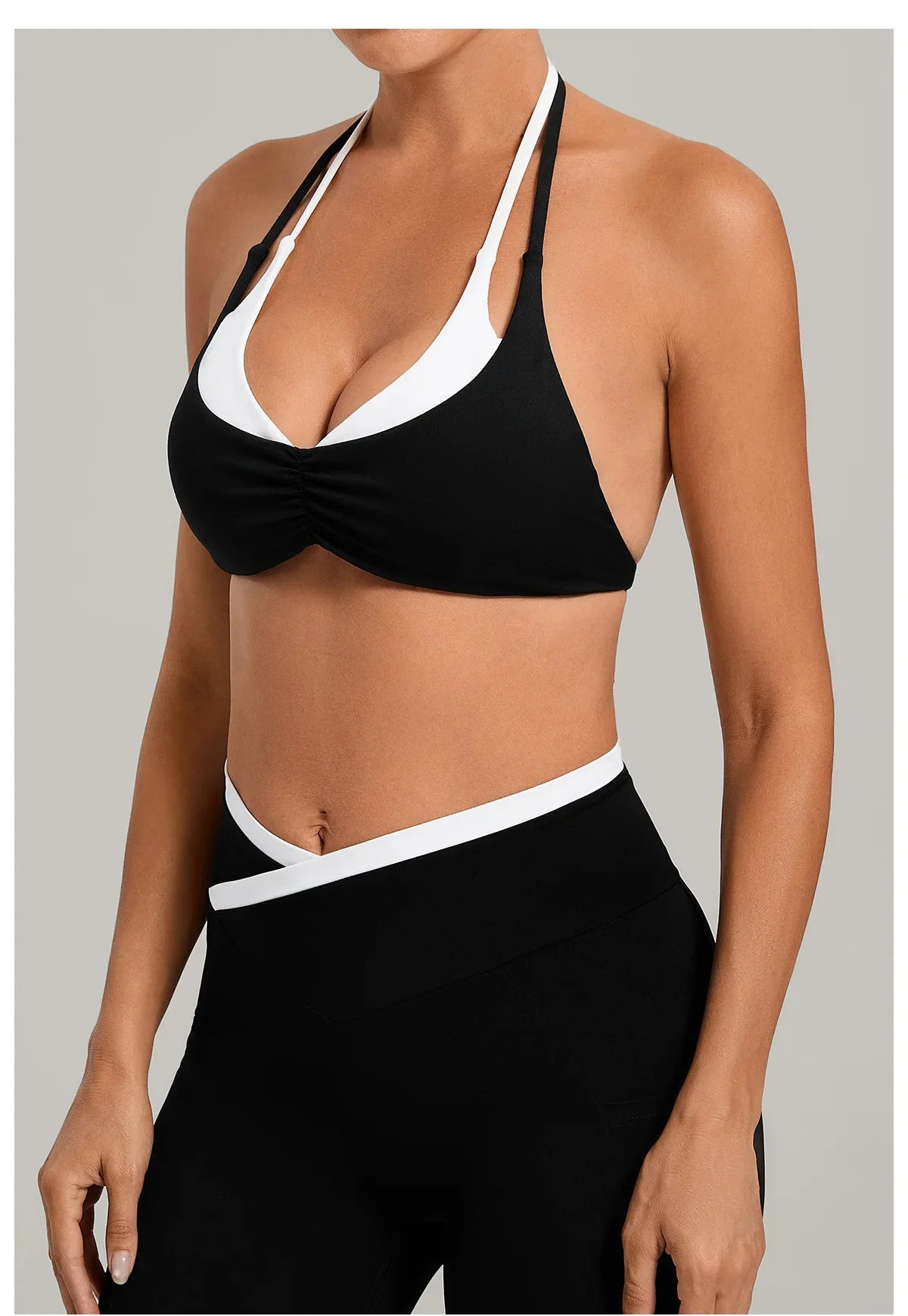 Women's Gym Workout Two-color Yoga Sports Bras Halter Neck Open Back Design Sports Tank Top Running Fitness Built-in Bra Cups - -