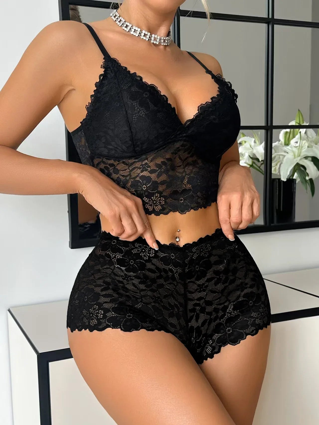 Floral Lace Women's Underwear Set Hollow-Out Wireless Sexy Bras Unlined Bra Breathable Hot Lingerie Sheer Women's Panties - -