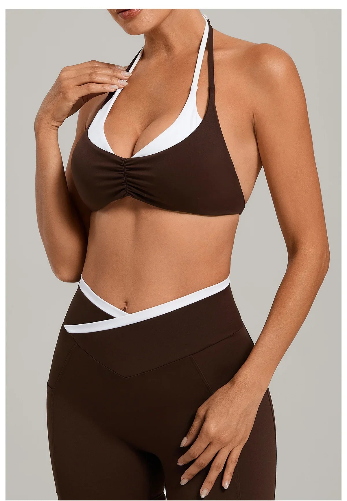 Women's Gym Workout Two-color Yoga Sports Bras Halter Neck Open Back Design Sports Tank Top Running Fitness Built-in Bra Cups - -