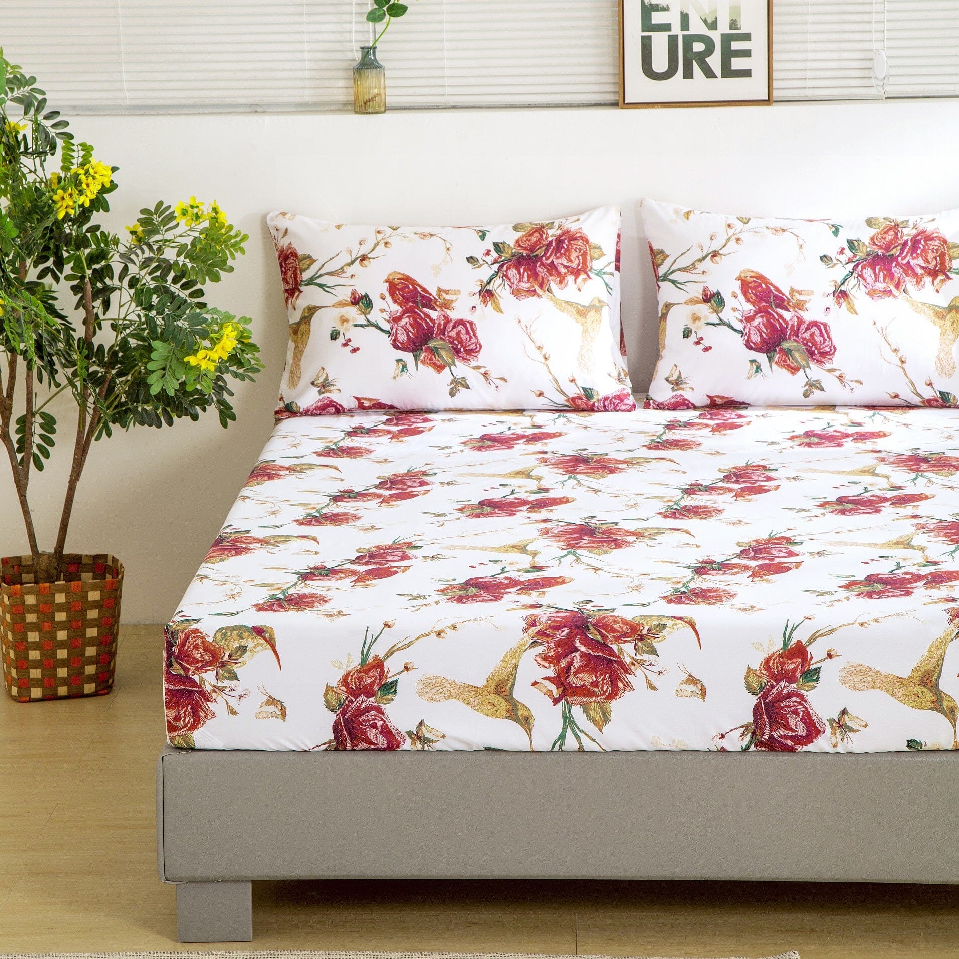 Tache Floral Hummingbirds Burgundy White Vintage Rose Garden Bed Sheet Set (SD-7676) - Cal King - Bed Sheet