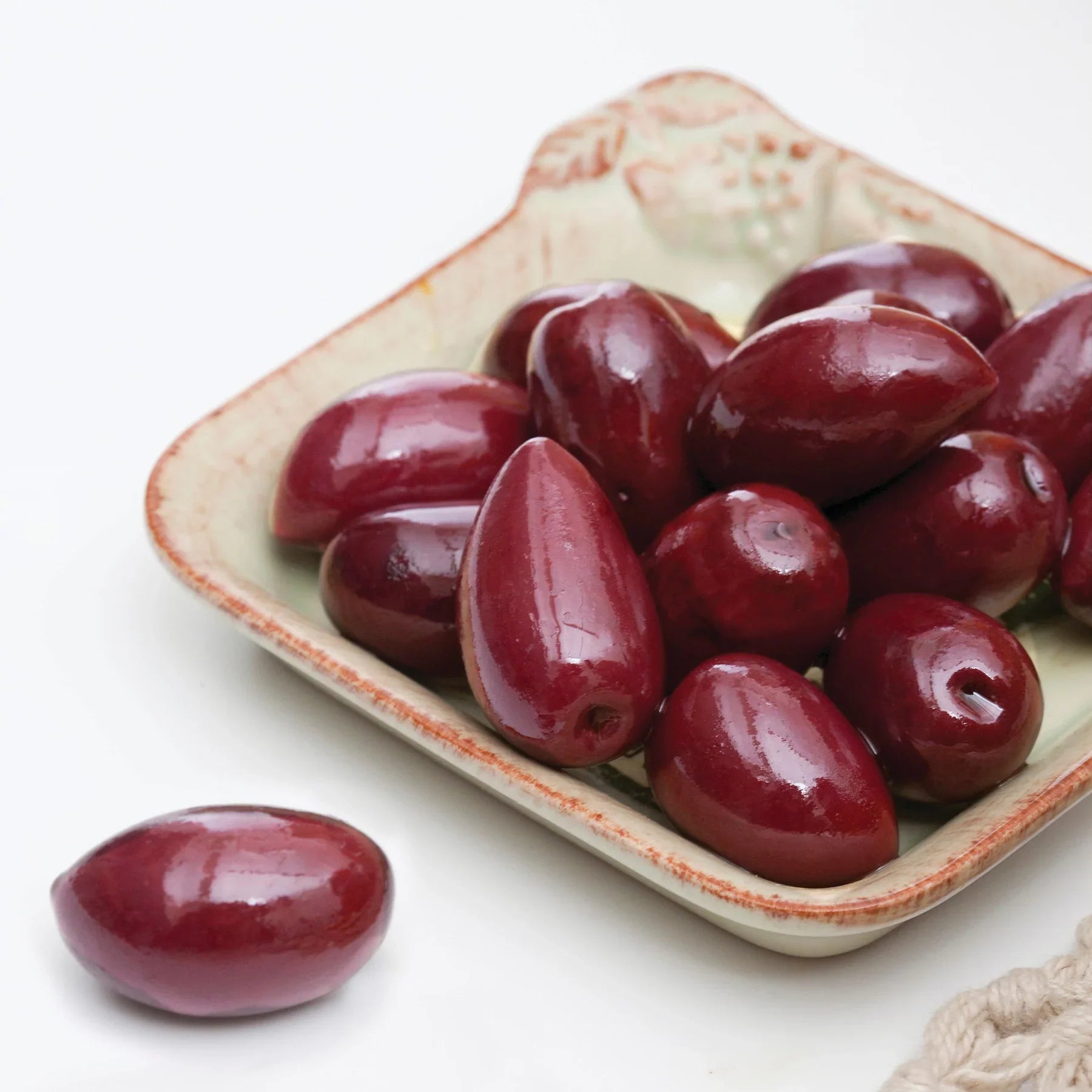 DiVina Smoked Kalamata Olives- Keystone Cheese- {{Product type}}