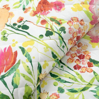 Full/Queen Lightweight Polyester Scalloped Edges Floral Quilt Set - - Bedroom > Quilts & Blankets