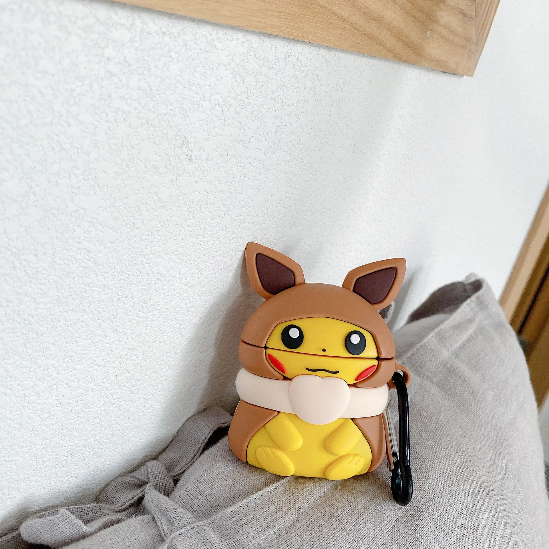 Ibu Pikachu Case for Huawei Freebuds 3 & AirPods Pro - Kia Day Design