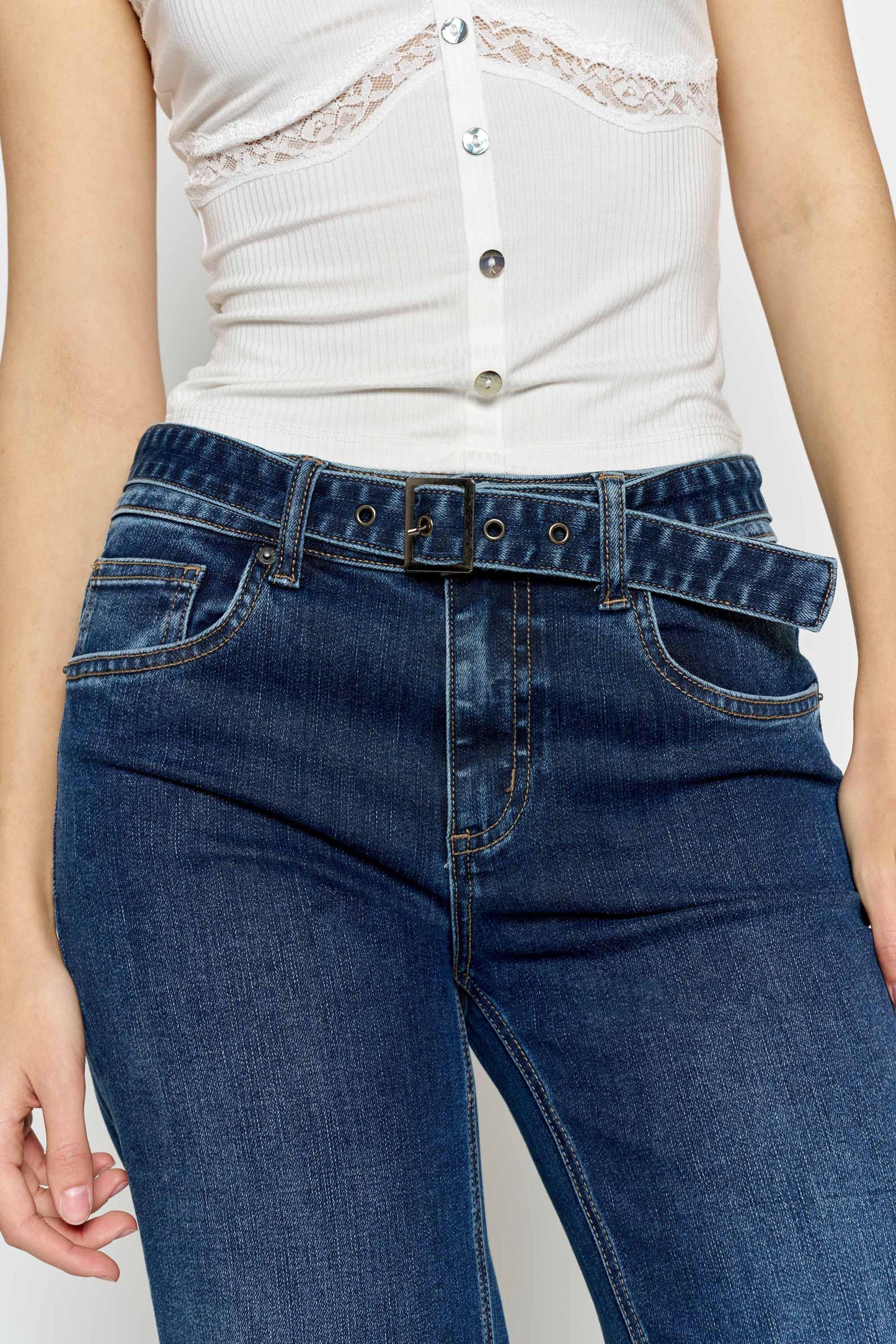 High Rise Belted Wide Leg Jeans with Buckle Closure - - Pants