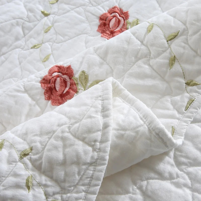 Nordic Style 100% Cotton Embroidered Rose Flower White Bedspreads Eco-Friendly