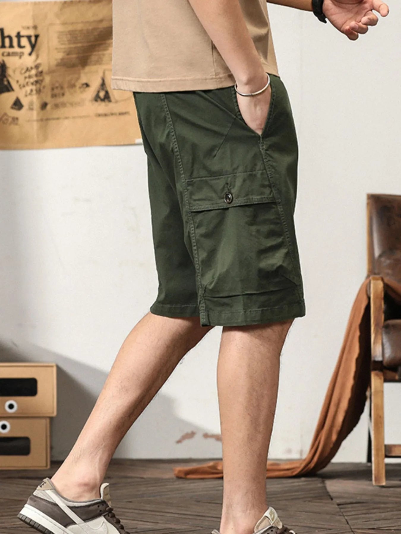 Men's Loose Fit Cargo Shorts - -