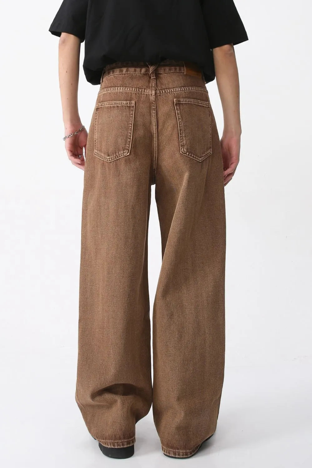 Wide Leg Jeans with Pockets - -