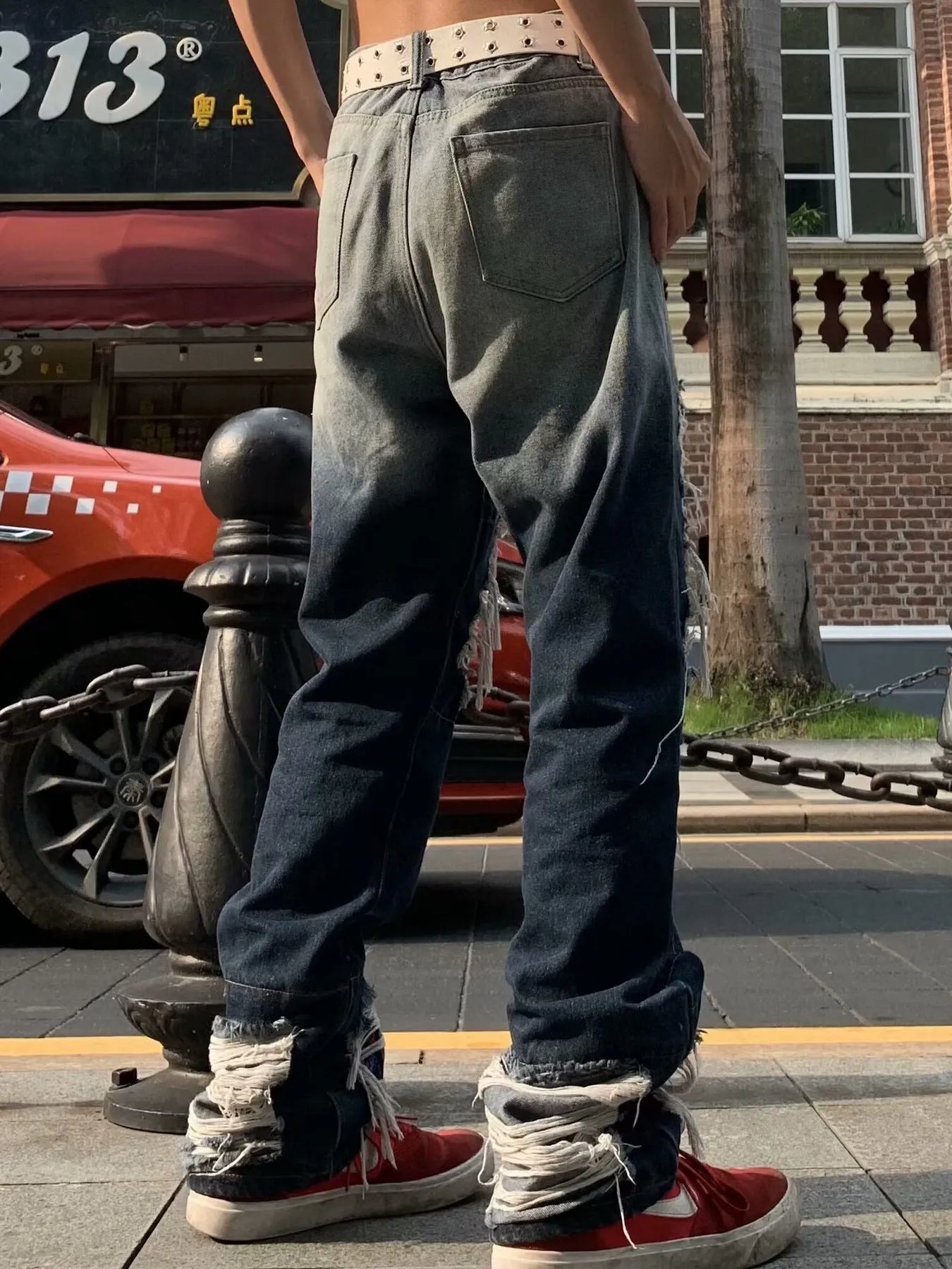 Men's Distressed Wash Loose Fit Jeans - -