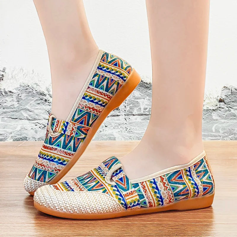 Sepatu Anak Slip on Casual Embroidered Cloth Shoes for Women Canvas Flat