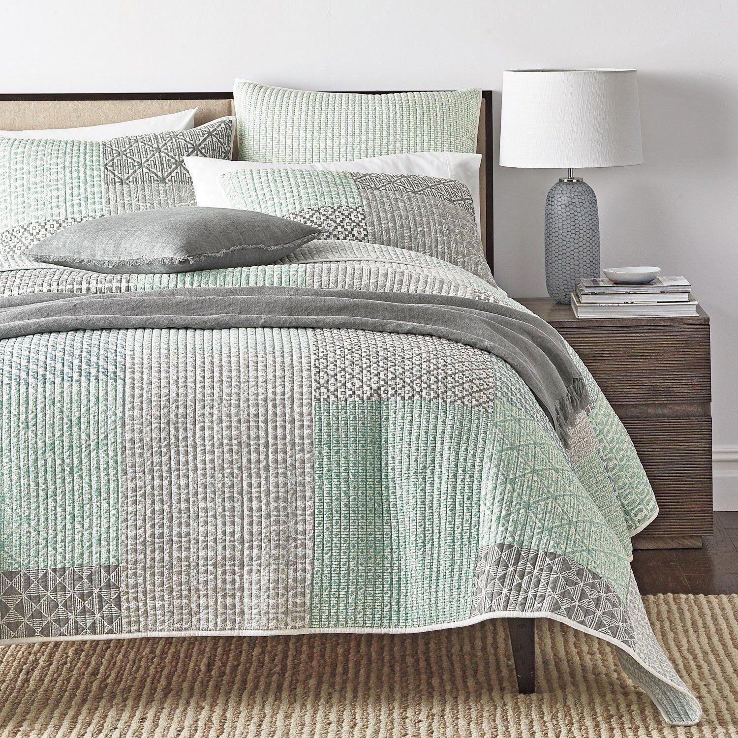 DaDa Bedding Contemporary Mint Green Grey Geometric Cotton Quilted Bedspread Set (JHW-804) - - Bedspreads