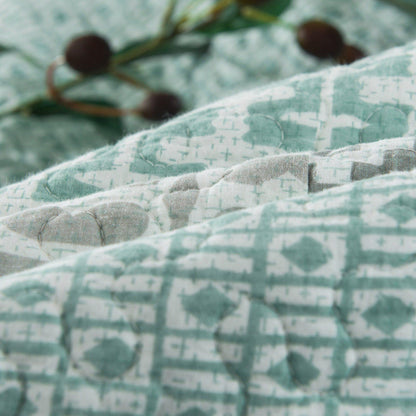 DaDa Bedding Contemporary Mint Green Grey Geometric Cotton Quilted Bedspread Set (JHW-804) - - Bedspreads